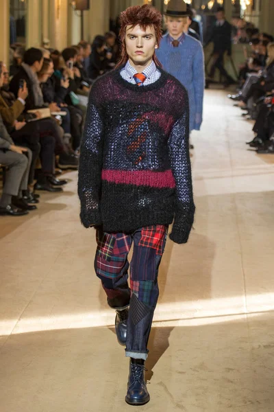 Look 38